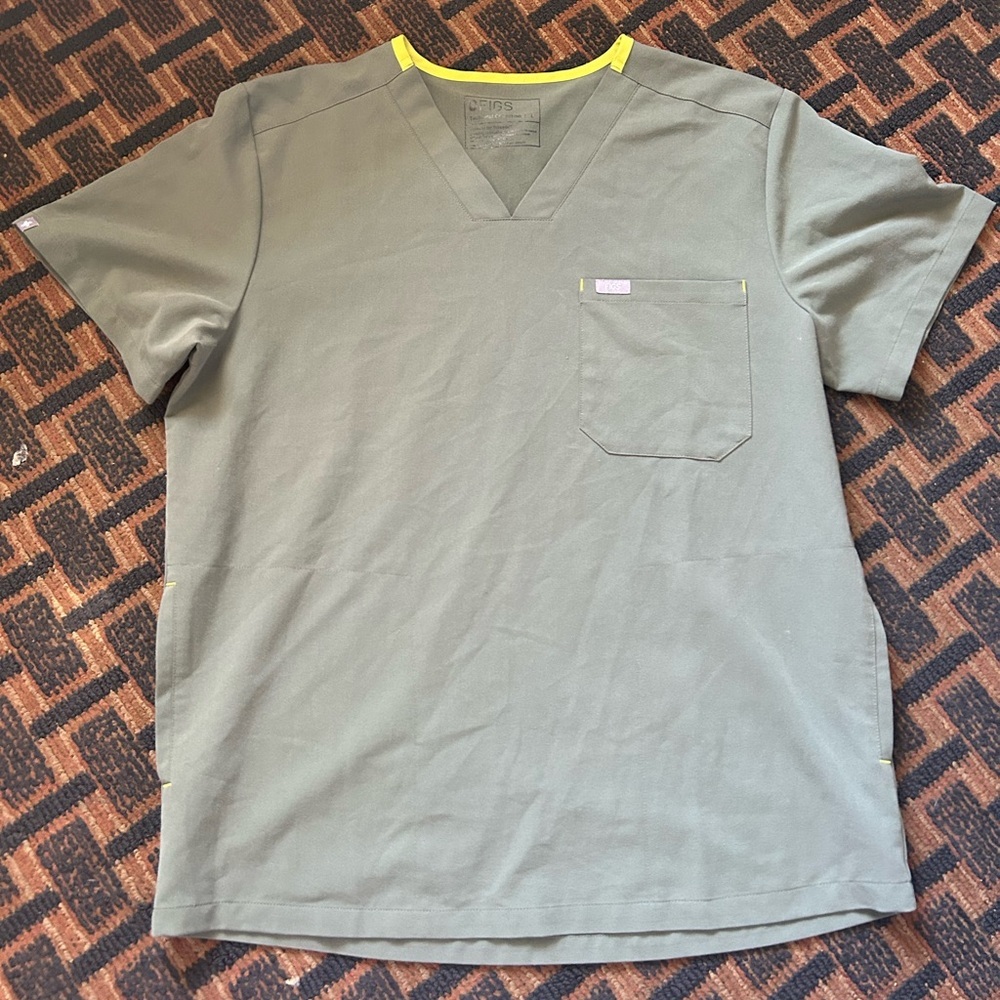 Figs light green top size large